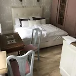 Πανσιόν Balance Green Door 7